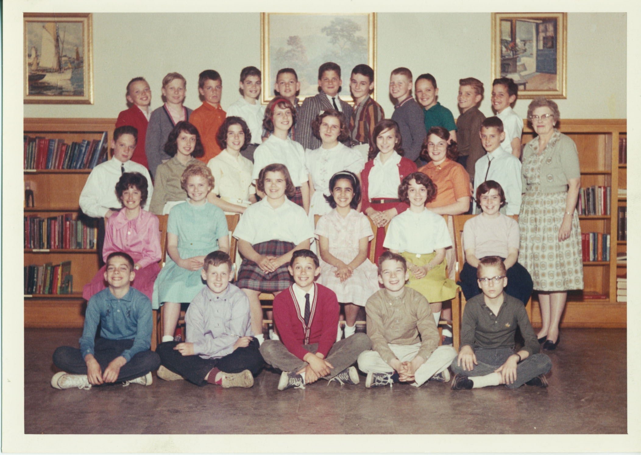 Garrettford Elementary School (Teacher Unknown) 6th Grade Class (1960-61)
